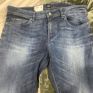 Hugo boss mens jeans size 36 X 32. Brand new. Tags still on.